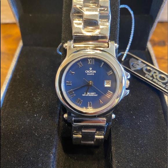 NIB VINTAGE WOMENS CROTON WATCH - Picture 2 of 8